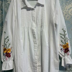 SHEIN White Tunic with Floral Embroidery